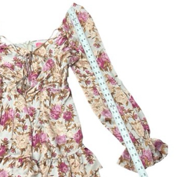 Lilly's Kloset Tan Floral Print Silk V Neck Long Sleeve Shorts Romper / Size: L - Picture 5 of 6